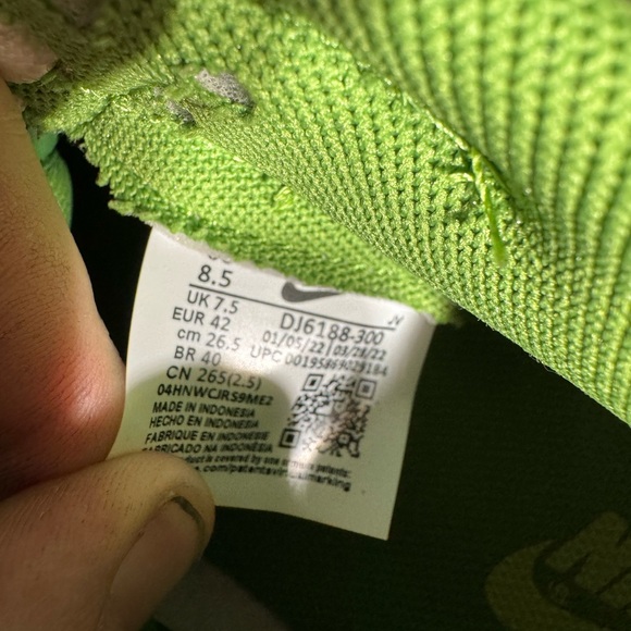 Nike Dunks Low “Chlorophyll” - Picture 7 of 7